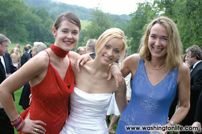 Chloe, Olivia and Leslie Cockburn at Olivia’s Wedding, Wl cover 2003