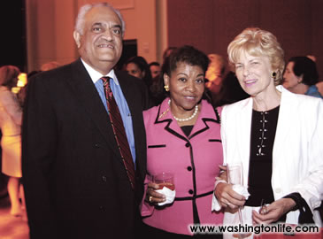 Tony and Buff Miles with Bitsey Folger at Wl’s 13th Anniversary, 2004