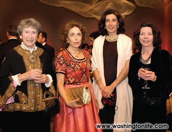 Elizabeth Ettinghausen, Haleh Esfandiary, Mossumeh Farhad and Ann Gunter