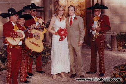 Michelle and Chris Olson...with Mariachi band