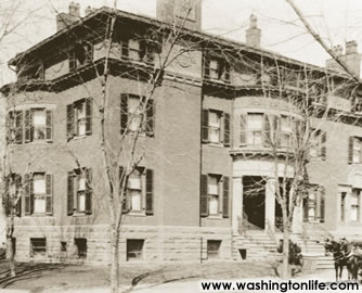 The house at 21st and Q Streets, NW, 1900.