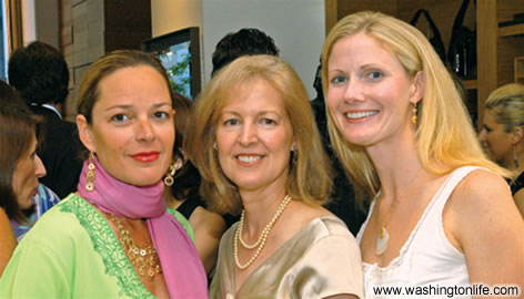 Mariella Trager, Leslie Kamrad and Suzanne Mehlhouse