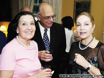 Anna Maria and Giorgio Via with Diana Duenas