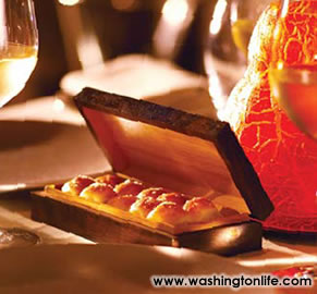 The signatu re Parker House rolls