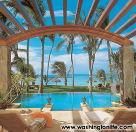 Last year, David Tutera created an incredible affair by transforming a tent on the grounds of Katharine Graham’s former estate into a French-themed masterpiece