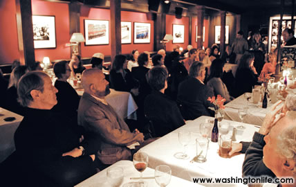 SOLD-OUT Q&A CAFÉ AT NATHANS