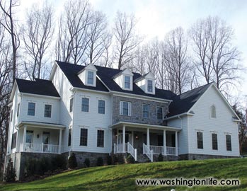 6235 Park Road, Franklin Park McLean