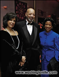 Beth Dozoretz, Dr. Aaron Jackson and Beatrice Welters