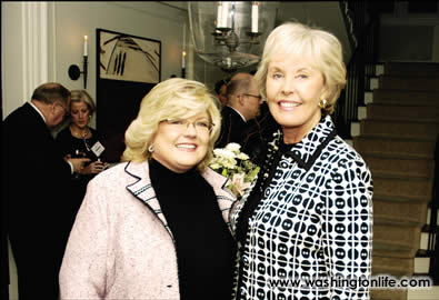 Gloria Dittus and Rep. Jennifer Dunn