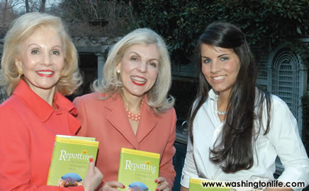 Evelyne Brandt, Lisa Beek and Jennifer Beek
