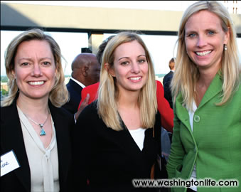 Dana Singiser, Natalie Ravitz and Laura Capps